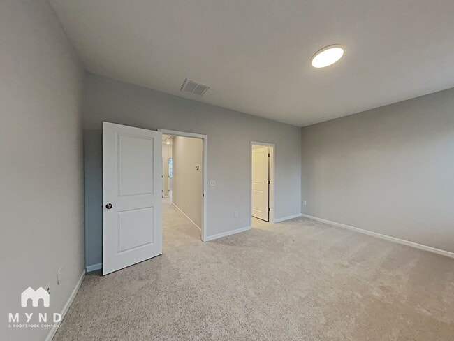 Photo - 1236 Commack Dr