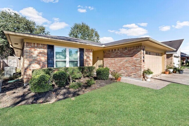 Photo - 6760 Gladys Ave