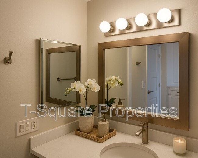 Photo - 325 5th Ave S