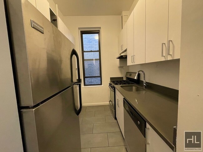 Photo - E 81st St Unit 5C