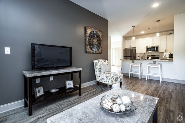 1BR,1BA - 820 SF