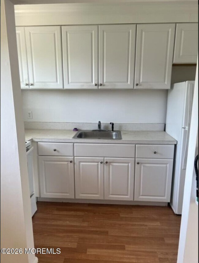 Photo - 711 Wall Rd Unidad 14