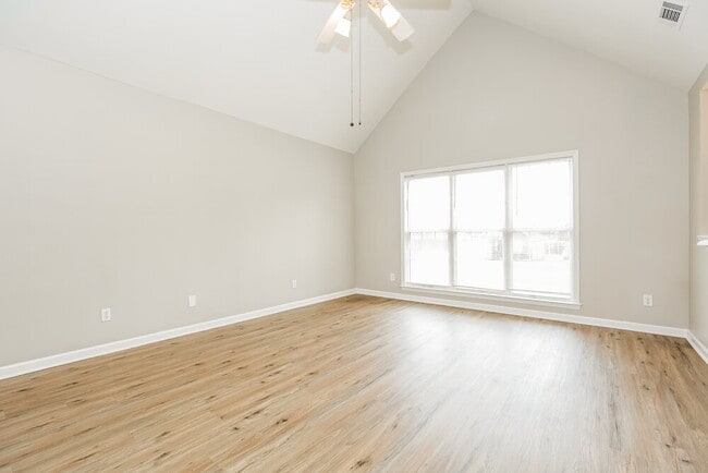 Photo - 139 Cedar Forest Dr