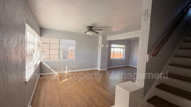 Building Photo - 1931 NE 25th St Unit Apt. 10