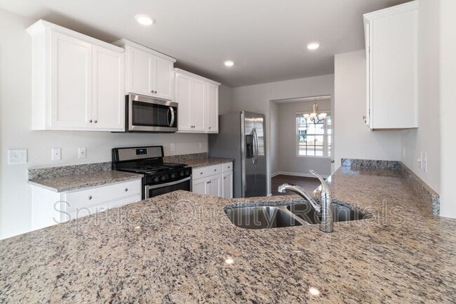 Photo - 216 McClellan Trail