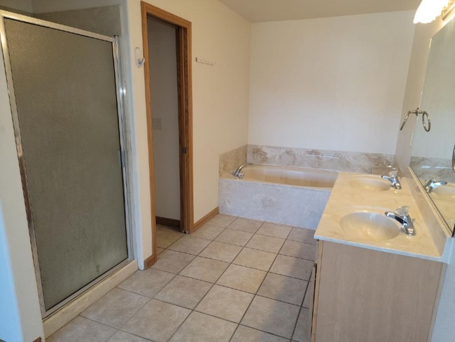 Photo - 7367 Carlin Grv