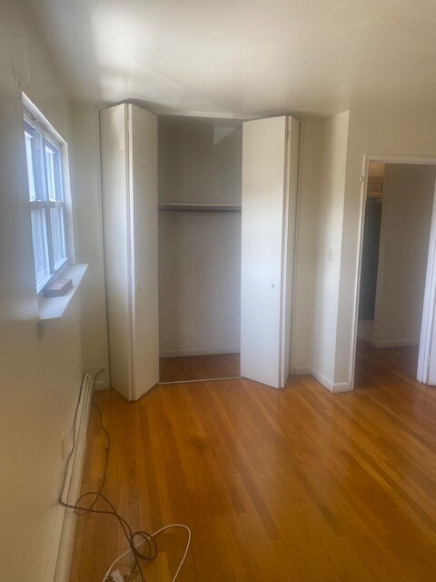 Bedroom Closet - 118 E 24th St Unit Apt A1