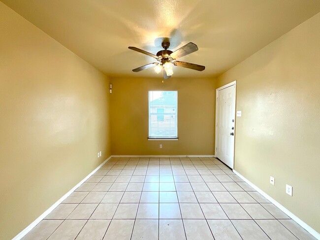 Photo - *MOVE IN SPECIAL* Convenient & Low-Maintenance Living Near St. Mary’s University!
