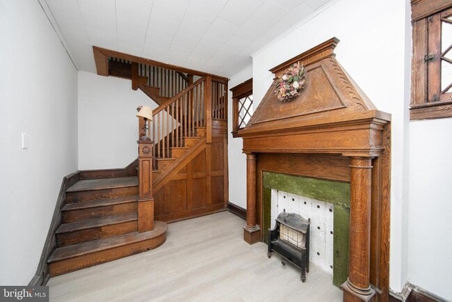 Photo - 1112 Collings Ave