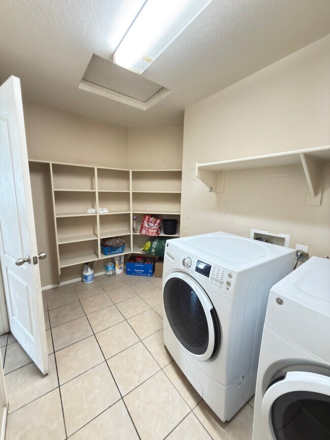 Photo - 10228 W Gross Ave