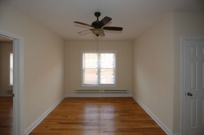 Photo - 727 W Cornelia Ave Unit D3