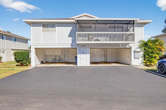 Photo - Cozy unfurnished, 2 Bedroom, 1 Bathroom, Condo