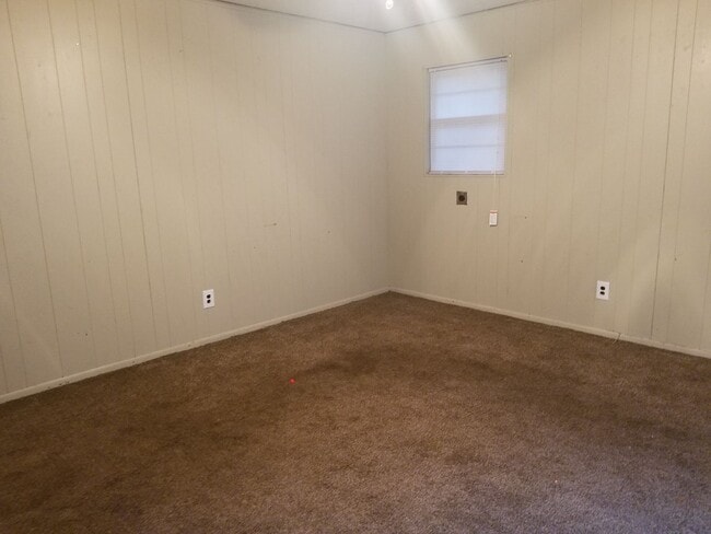 Building Photo - WOODLAND Rental