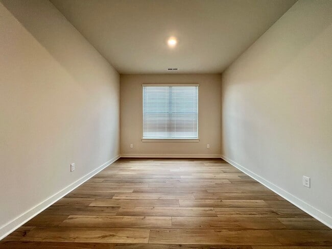 Photo - 5 Bed, 3.5 Bath Home w/ 2 Car Garage in Harvest Point