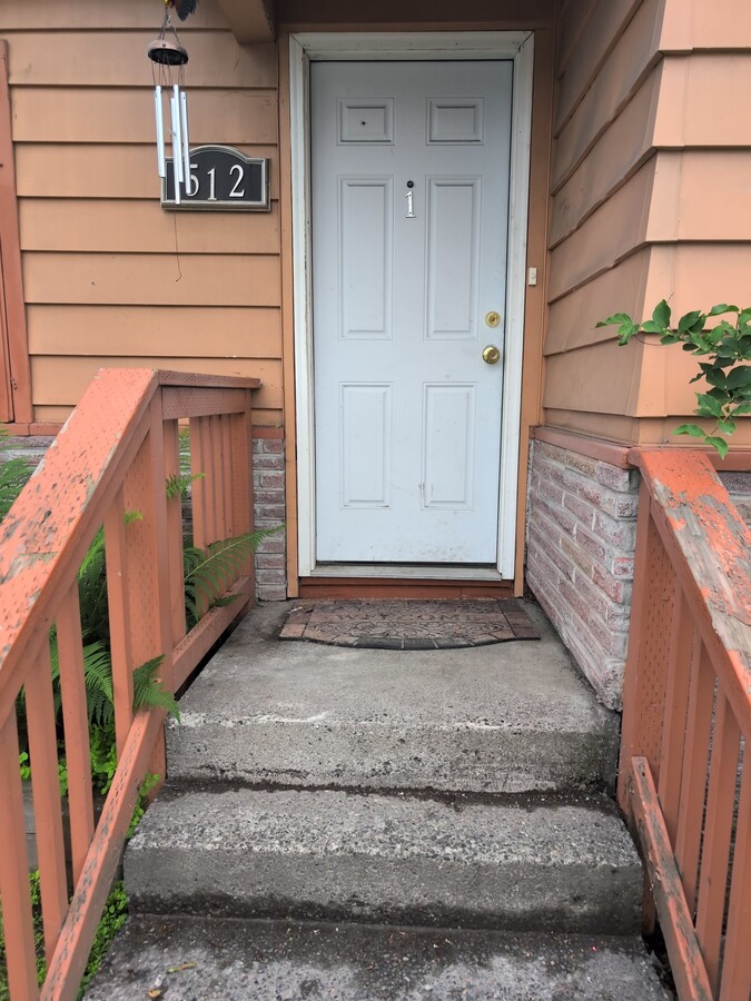 Photo - 512 E 15th Ave