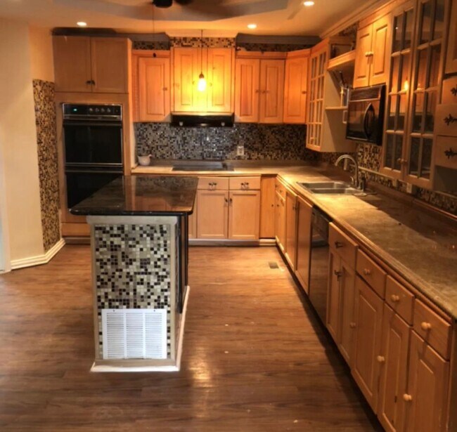 Photo - 1510 N Smallwood St