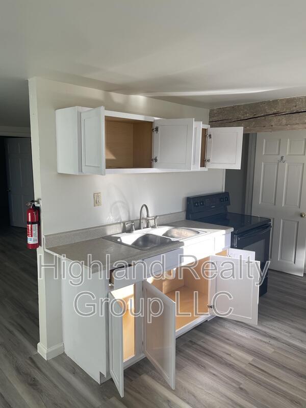 Photo - 1889 Habecker Rd Unit Apt 4