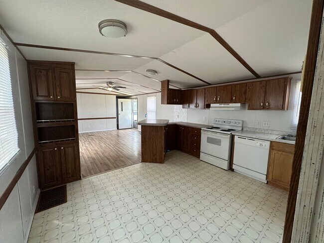 Photo - 3-Bedroom, 2-Bath Mobile Home in Wanchese