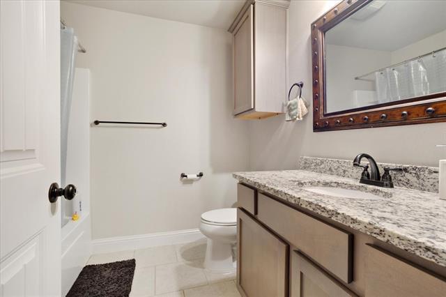 Photo - 2401 Southridge Ln