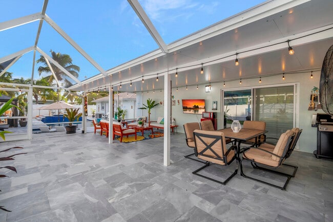 Photo - 310 Gulfstream Dr