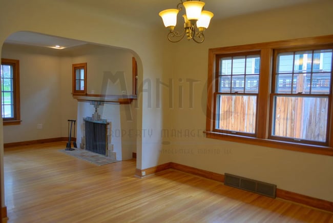 Photo - 1714 S Maple Blvd