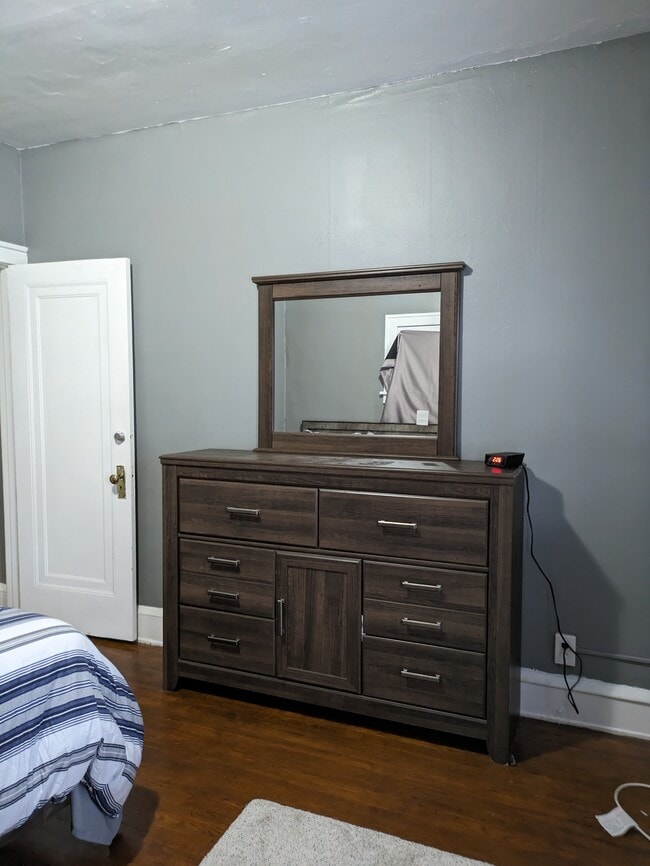 Photo - 12216 Parkhill Ave Unit Lower