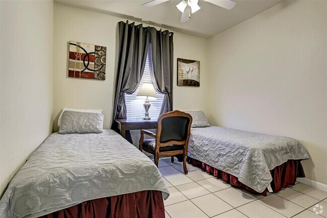 Building Photo - 6468 Corporate Dr Unit 1008 Rental