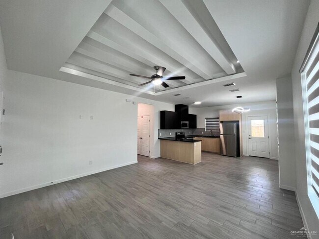 8 N 40th St Unit 3