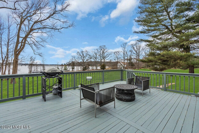 180 Hartshorne Rd