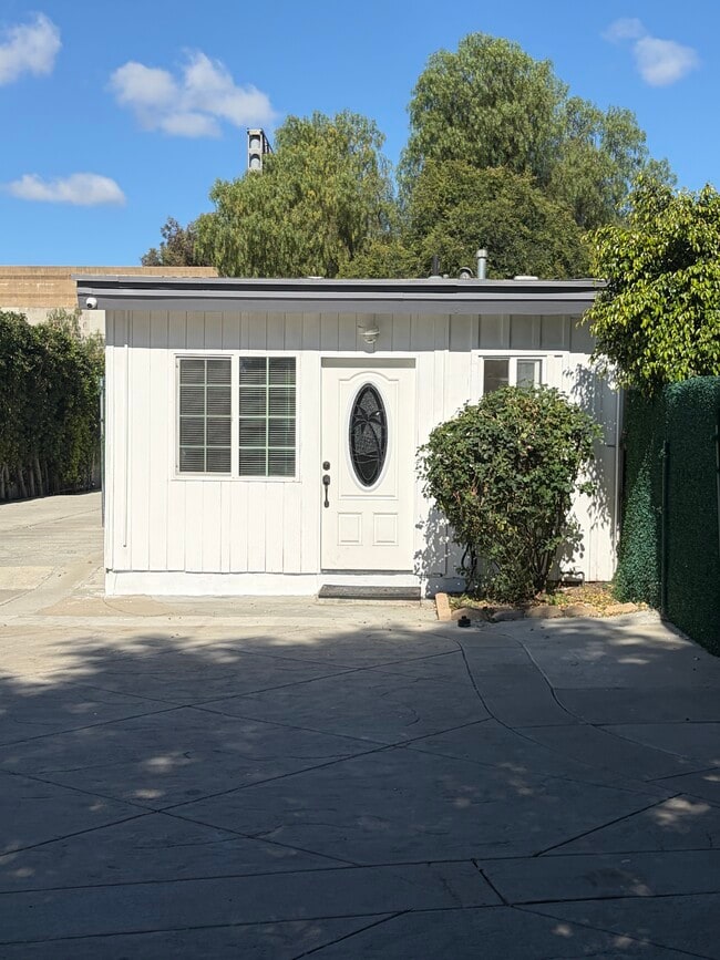 Photo - 8561 Orion Ave