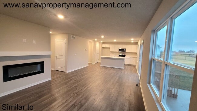 5809 NE Verona Dr