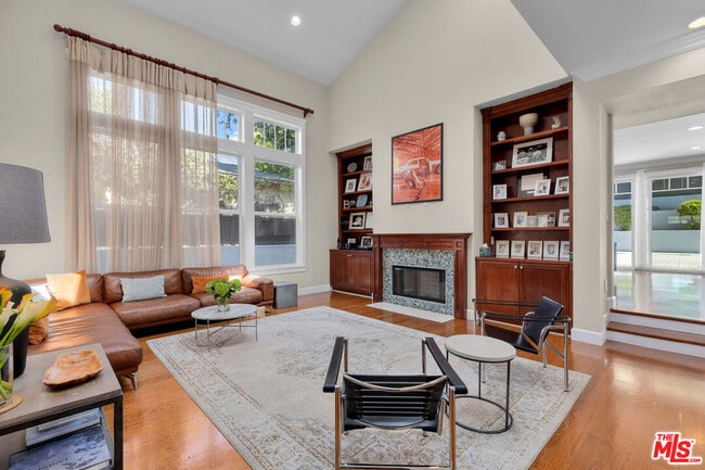 Photo - 1712 Curtis Ave