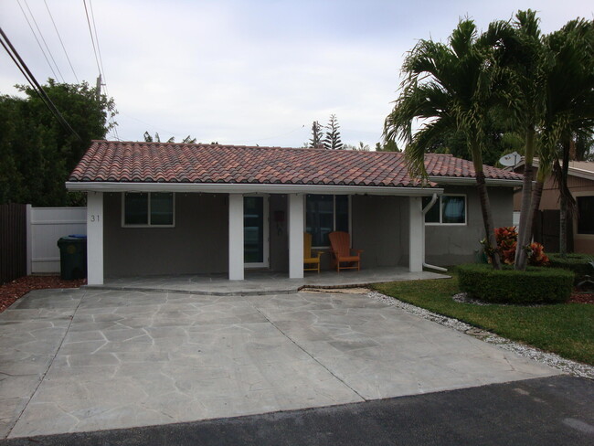 Building Photo - 31 NE 48th Ct Rental