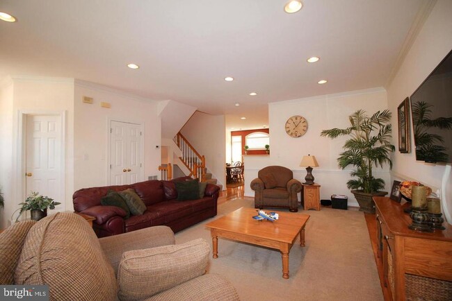 4553 Fair Valley Dr