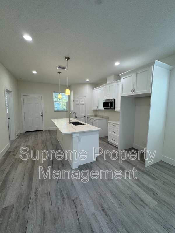 Photo - 7010 Madison Ave