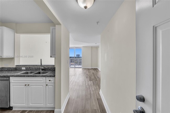 Photo - 900 SW 8th St Unit 1110