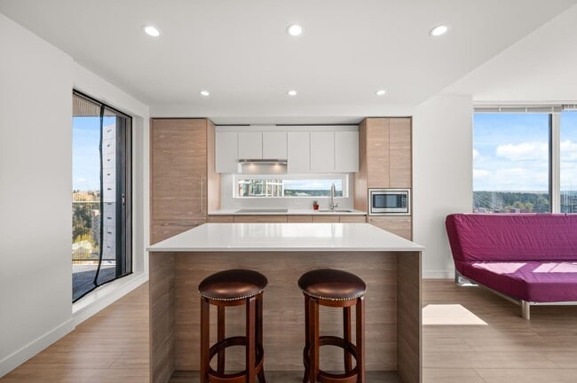 Photo - 13655 Fraser Hwy Unit 2010