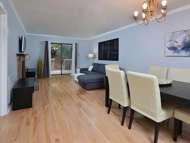 Photo - 124 Twisted Oak Pl Apartamento