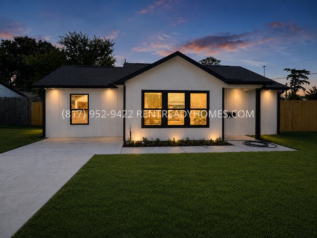 Building Photo - 4919 Dickens Rd