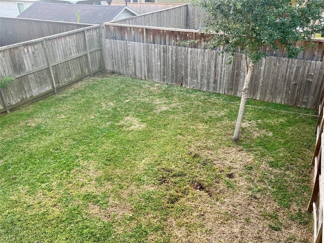 Photo - 1021 Louise St