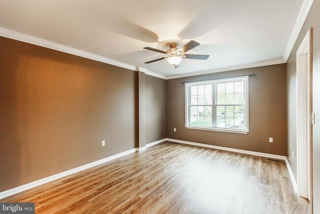 Photo - 151 Vernon Ct