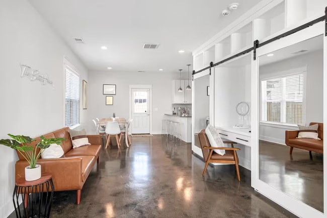 Photo - 219C Prince Ave