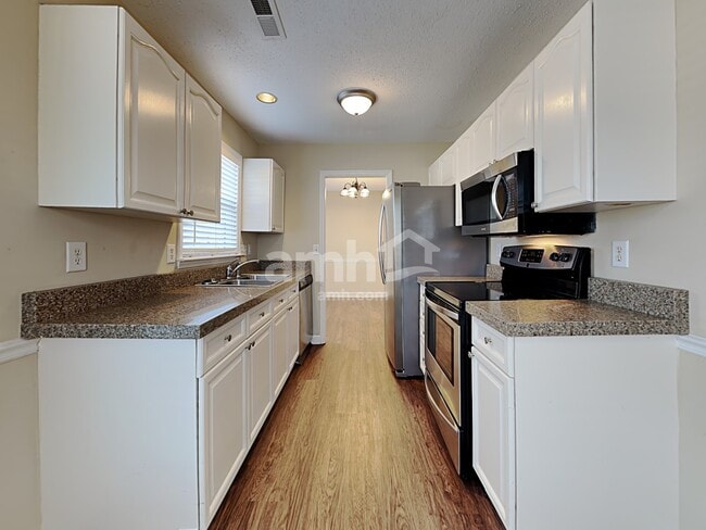 Photo - 1605 Glenn Meade Dr
