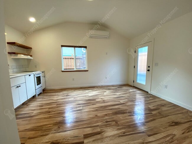 Photo - Cute newer built ADU near Downtown Bend