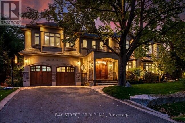 Photo - 452 Avon Crescent