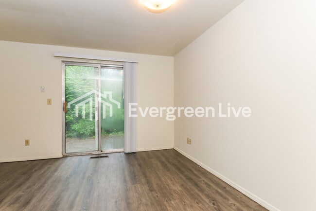 Photo - 8093 Mt Aetna St