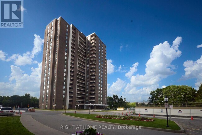 Photo - 1535 Lakeshore Rd E Unité 808