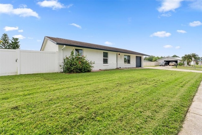 Photo - 504 Red Mangrove Ln