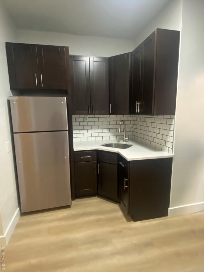 Photo - 73-17 72nd St