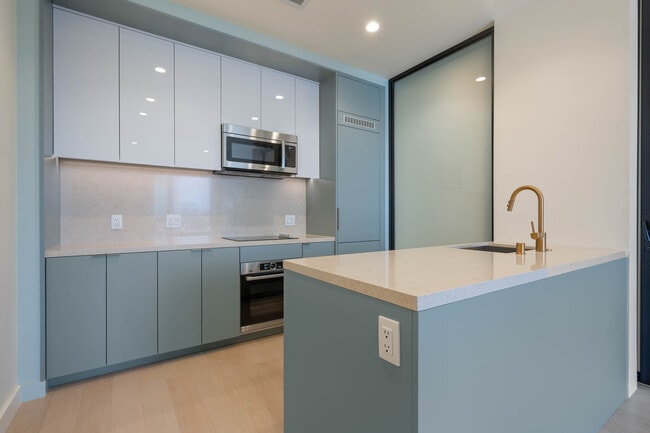 Photo - 6401 Wilshire Blvd Unit 1411E